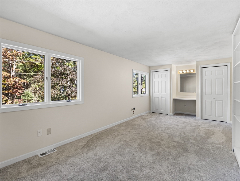 29 East Street Pepperell, MA 01463 - Photo 29 of 42