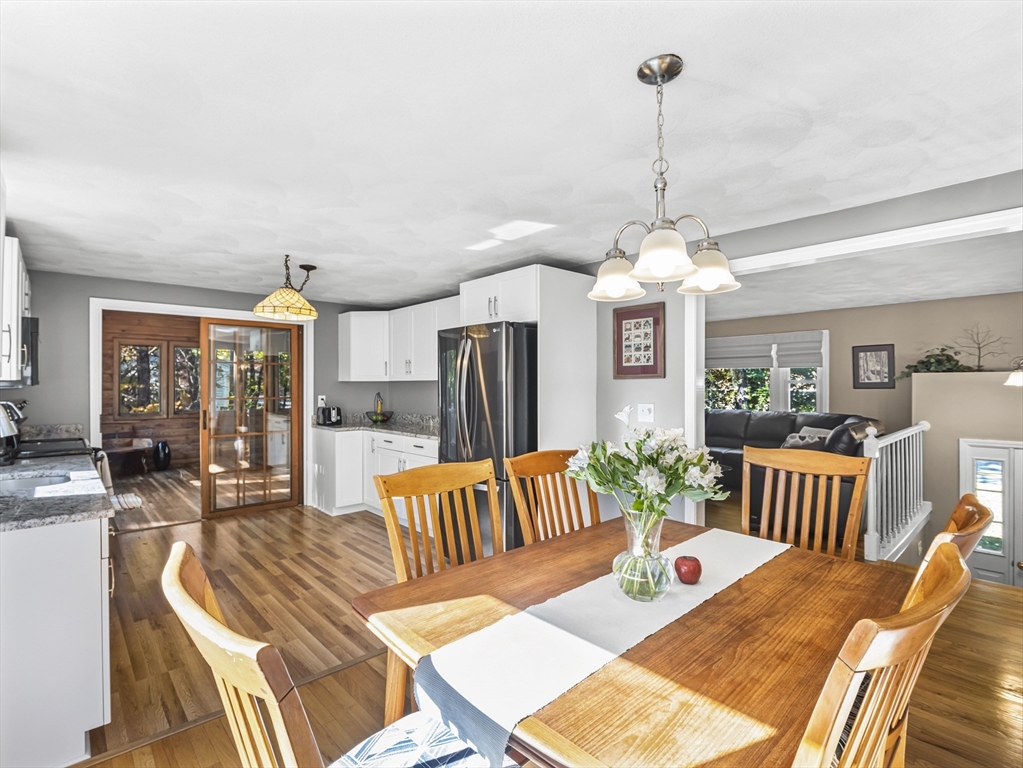 29 East Street Pepperell, MA 01463 - Photo 3 of 42