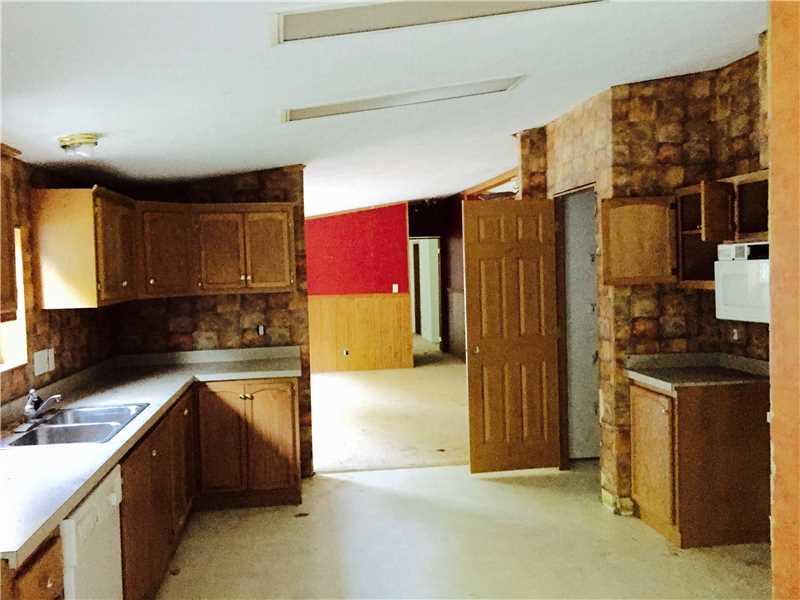 329 Lower Hayes Road Kittanning, PA 16201 - Photo 4 of 10 Kitchen.