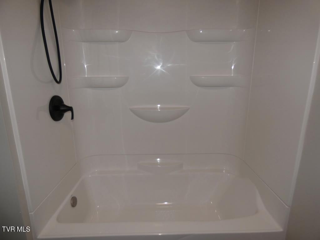 31157 Princeton Avenue, Unit 3 Glade Spring, VA 24340 - Photo 31 of 52 105755_25