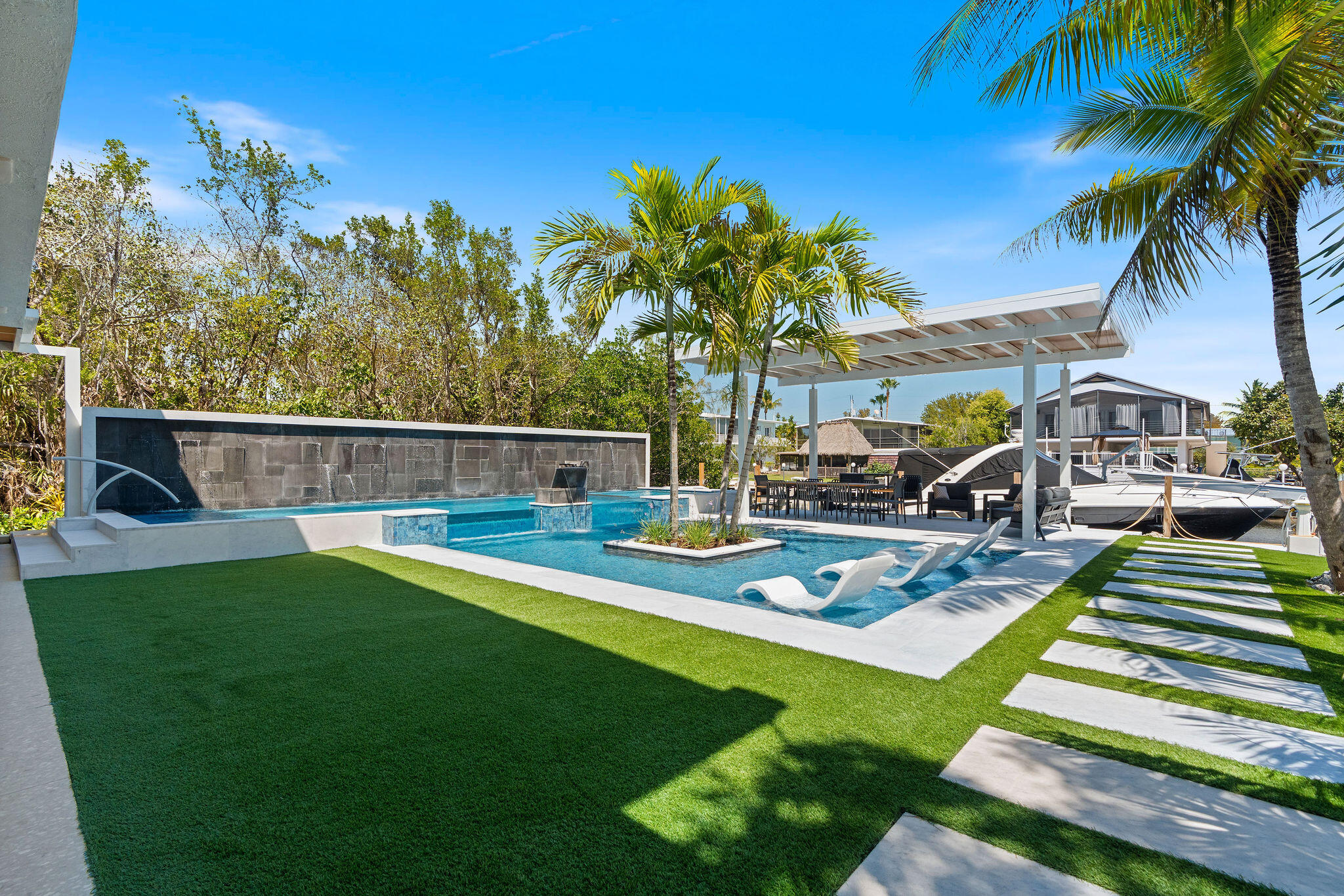 974 Shaw Drive Key Largo, FL 33037 - Photo 47 of 84 DSC02902