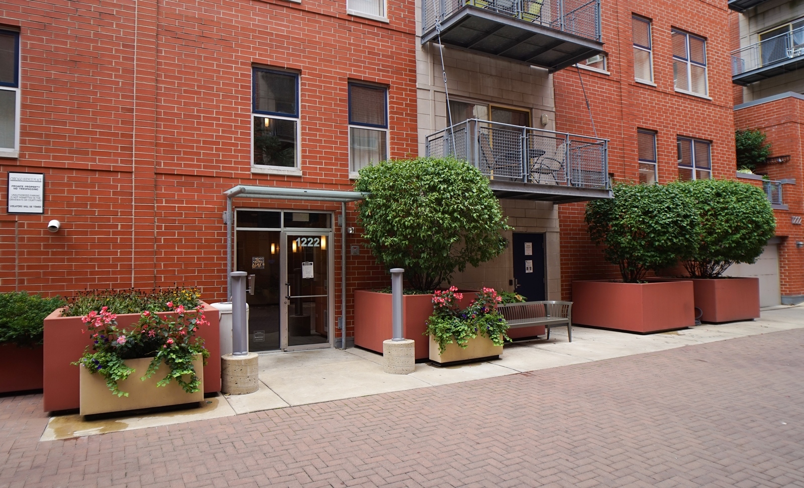 1222 Chicago Avenue, Unit 705 Evanston, IL 60202 - Photo 1 of 33 a front view of a house
