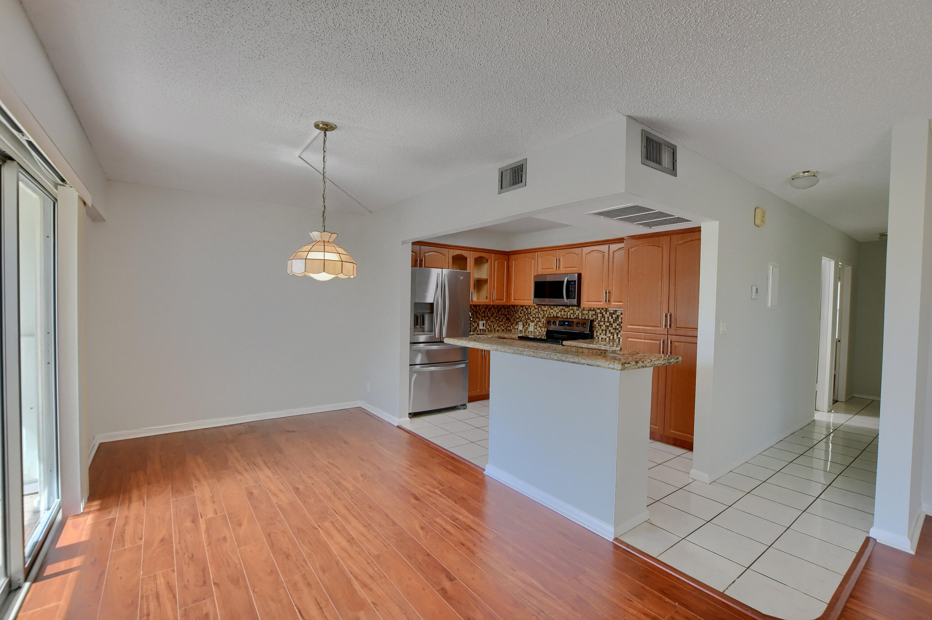 77 Mansfield B Boca Raton, FL 33434 - Photo 15 of 23 EBF_4185-HDR(5)