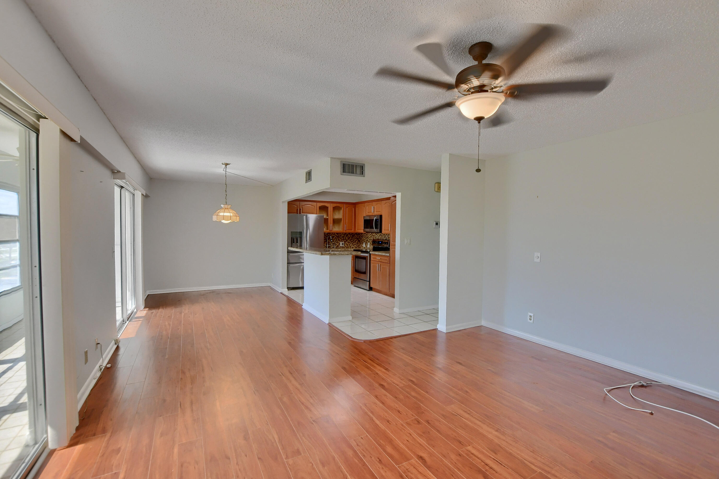 77 Mansfield B Boca Raton, FL 33434 - Photo 19 of 23 EBF_4205-HDR(5)
