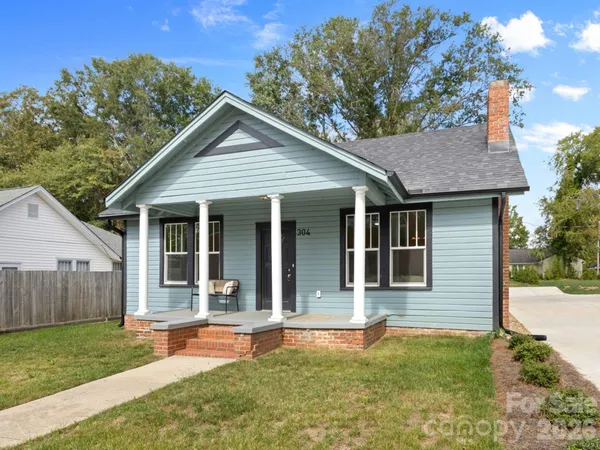 $250,000 | 304 West Gay Street, Lancaster, SC 29720