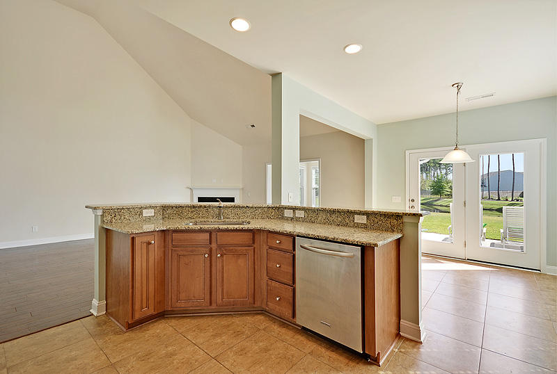 354 Decatur Drive Summerville, SC 29486 - Photo 18 of 46 DSC_0131_DSC_0134-copy
