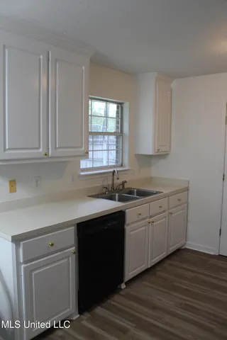 $232,900 | 115 Dogwood Hill Drive, Florence, MS 39073