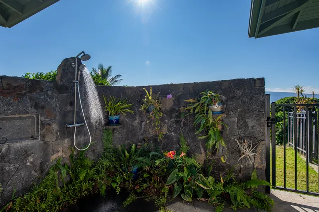 $2,950,000 | 81-853 Makahiki Lane, Captain Cook, HI 96704