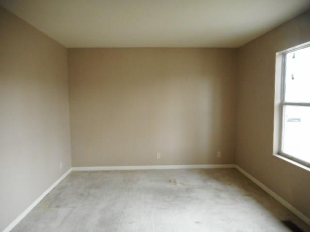 4212 Spring Valley Road Evansville, IN 47715 - Photo 5 of 25