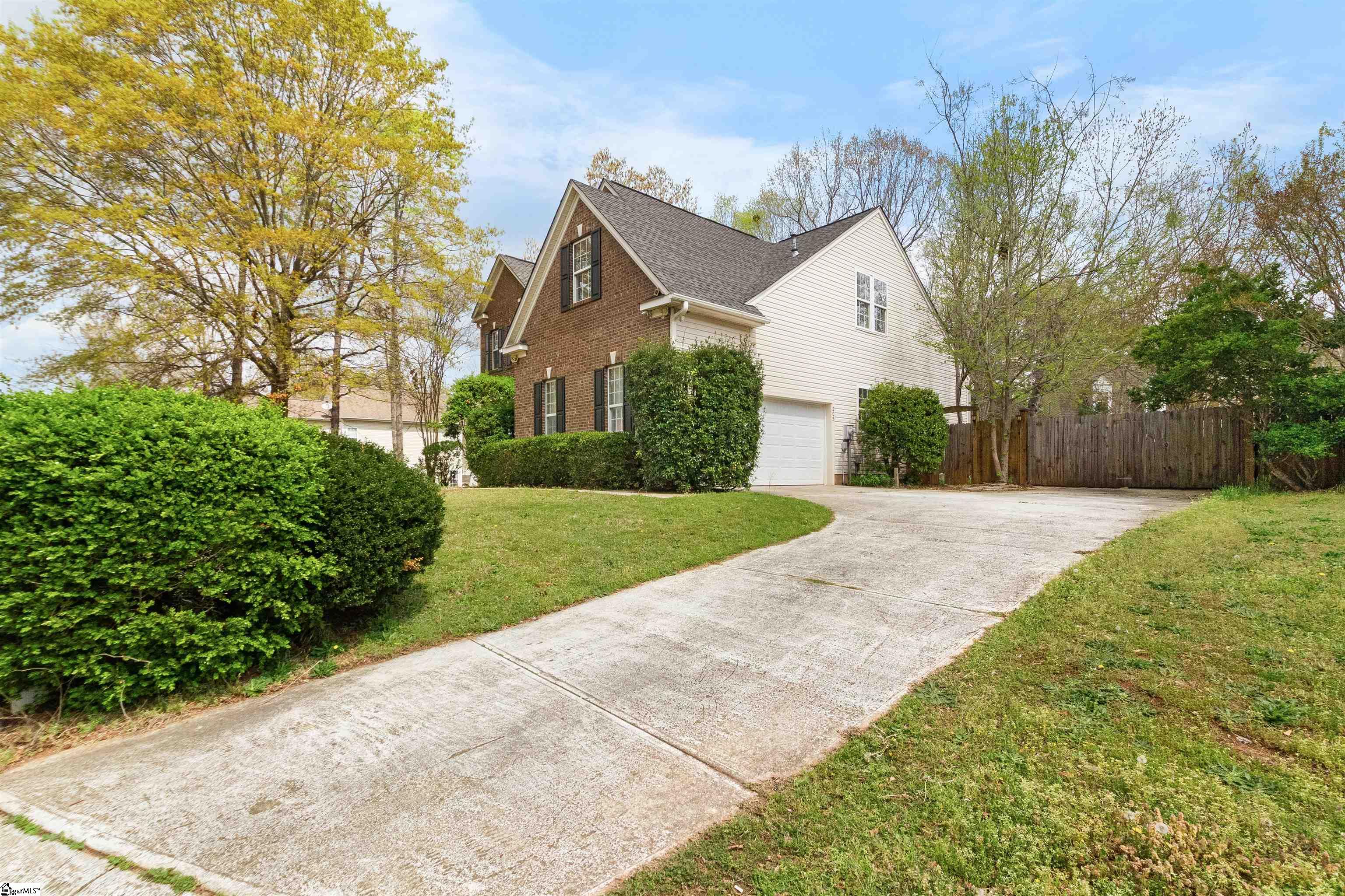 203 Moncton Place Simpsonville, SC 29681 - Photo 2 of 29