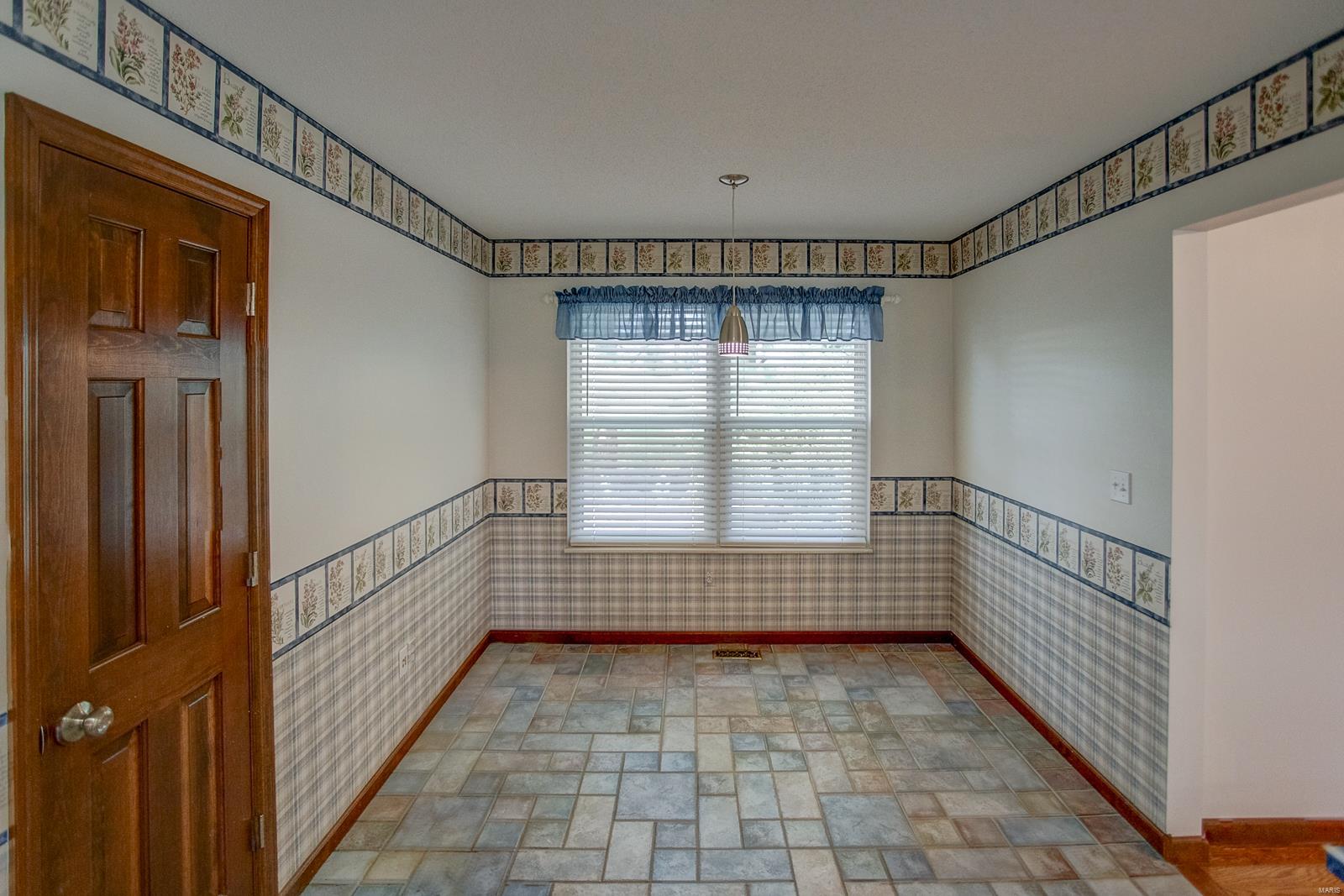 3297 Springbrook Drive Shiloh, IL 62221 - Photo 14 of 29 Gallery Image 14