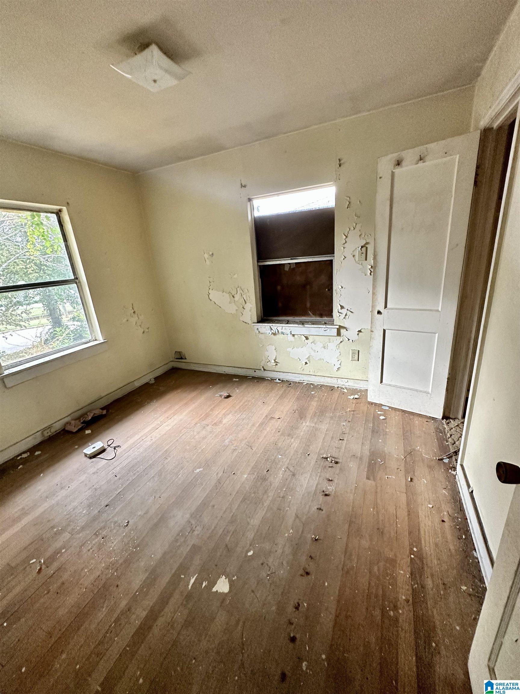 1219 Southwest 18th Way Birmingham, AL 35211 - Photo 4 of 13
