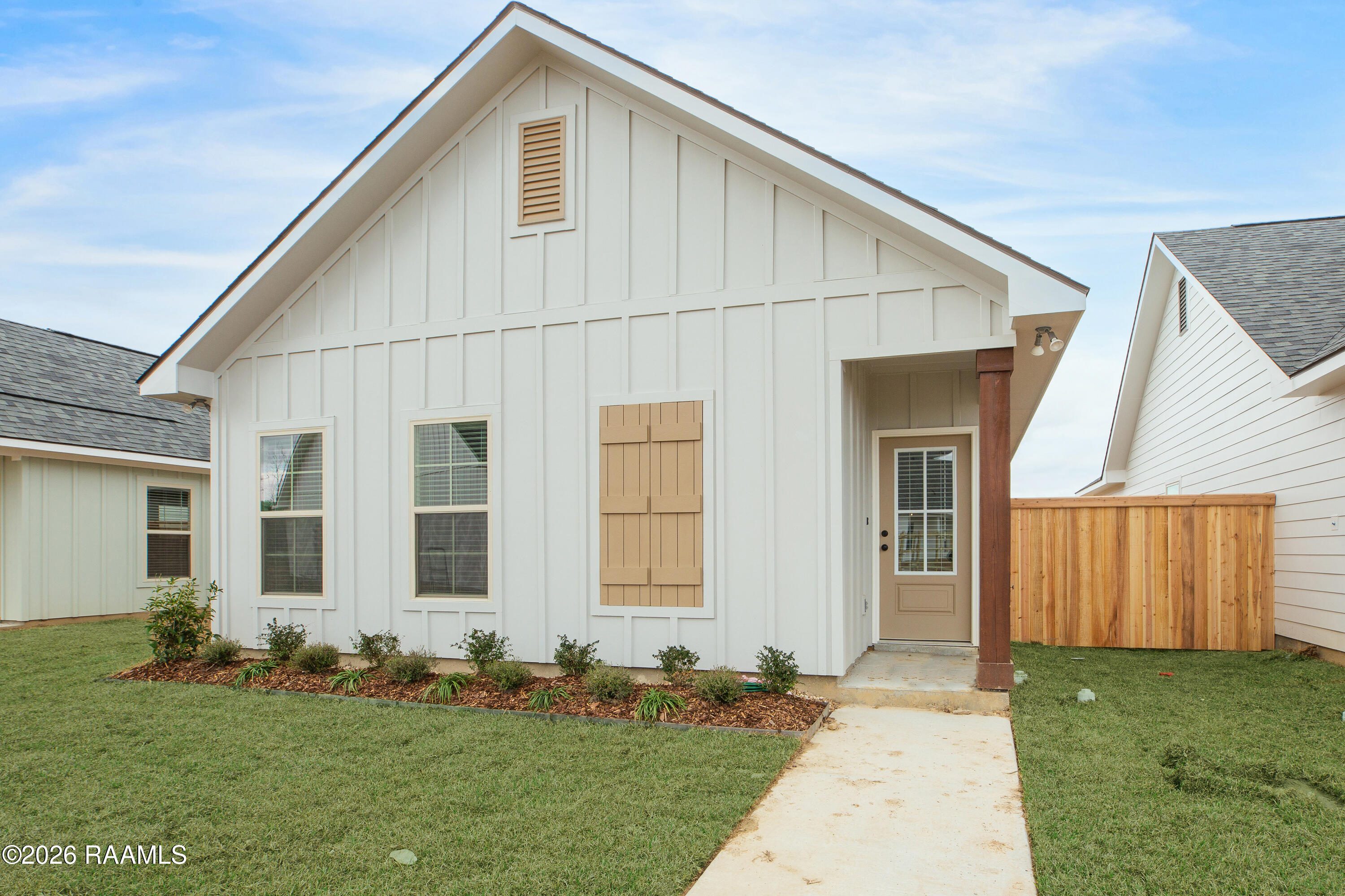 108 Ridgedale Alley Scott, LA 70506 - Photo 2 of 25 Front