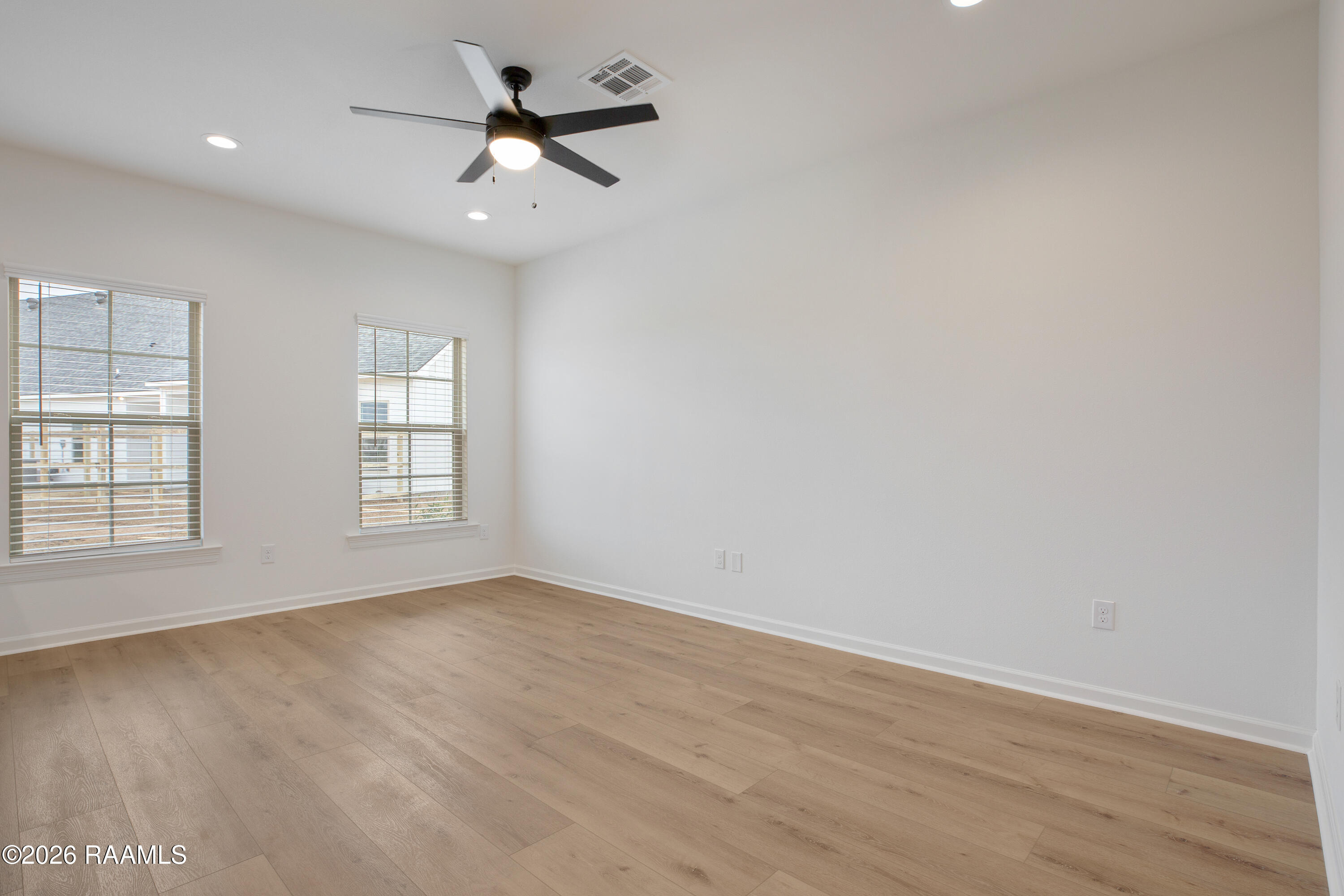 108 Ridgedale Alley Scott, LA 70506 - Photo 7 of 25 Living Room