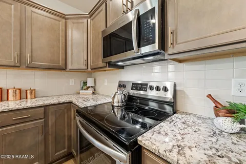 $235,999 | 108 Ridgedale Alley, Lafayette, LA 70506