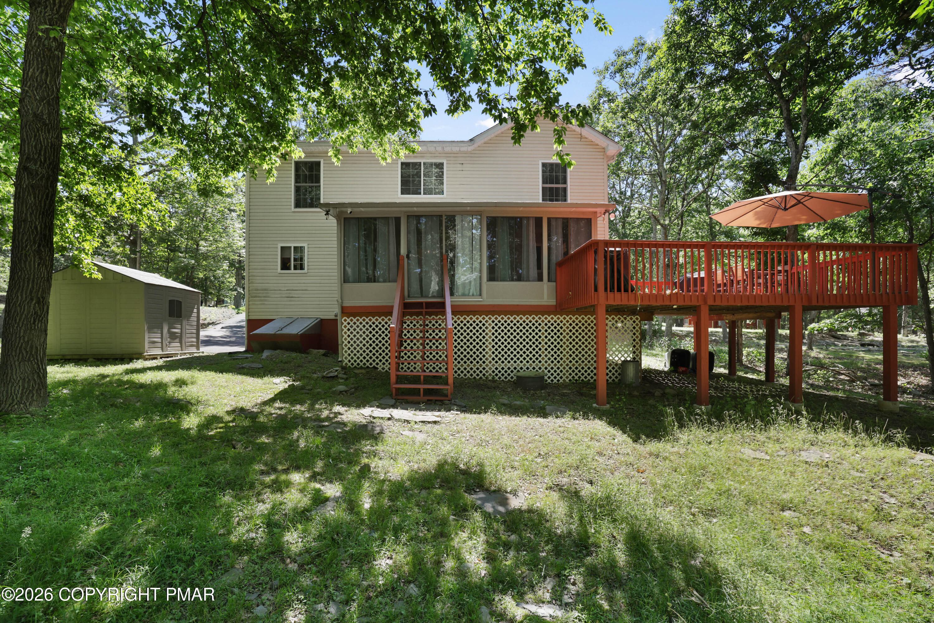 155 Wellington Way Bushkill, PA 18324 - Photo 4 of 76 04-RBP52528
