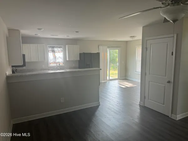 $3,000 | 218 Jordan Lane, Wilmington, NC 28403