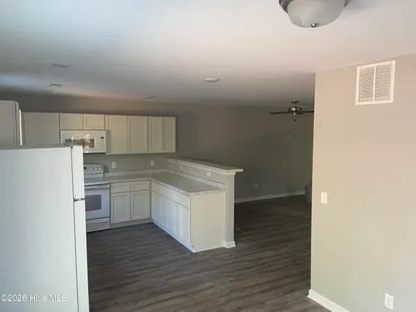$3,000 | 218 Jordan Lane, Wilmington, NC 28403