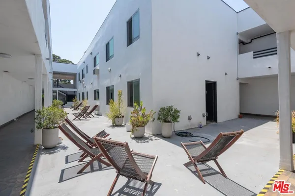 $2,350 | 3933 Marathon Street, Unit 202A, Los Angeles, CA 90029