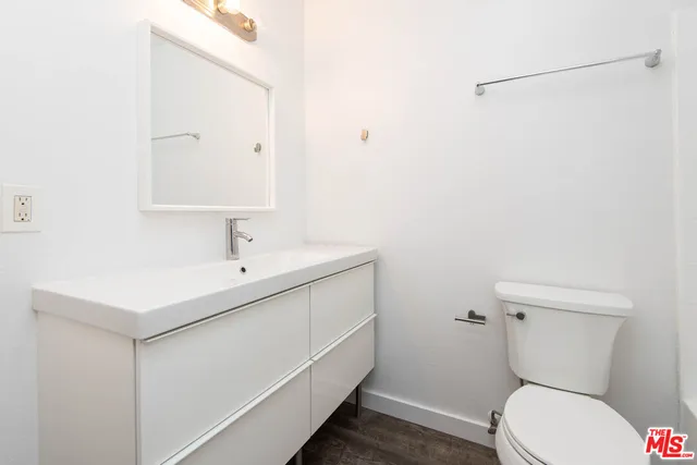 $2,450 | 3933 Marathon Street, Unit 202A, Los Angeles, CA 90029