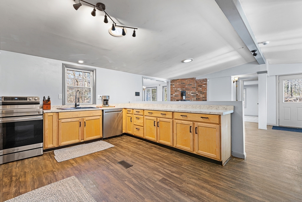 65 Molasses Hill Road Brookfield, MA 01506 - Photo 8 of 39 Gallery Image 8