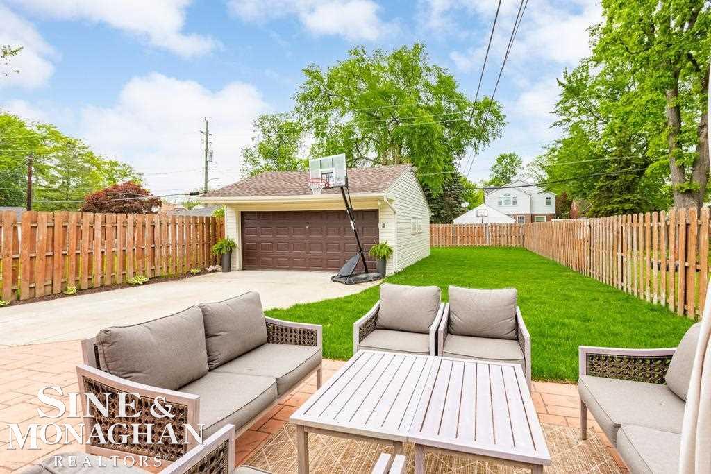 1458 Hampton Road Grosse Pointe, MI 48236 - Photo 24 of 28