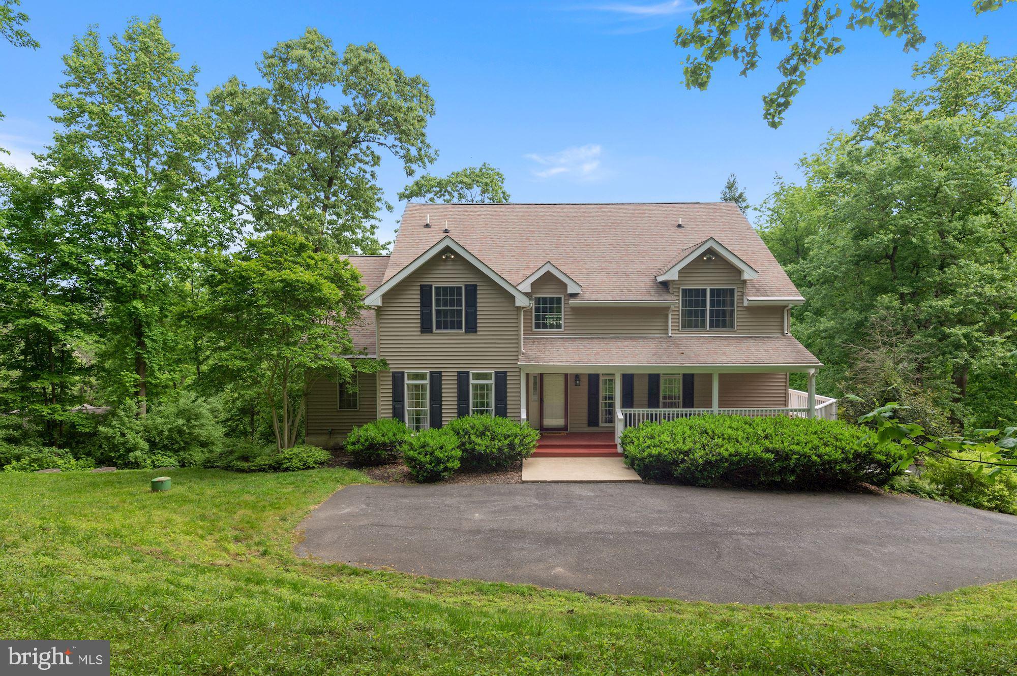 Handsome hill top retreat