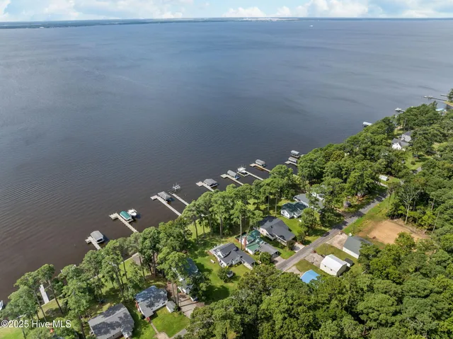 $375,000 | 645 Island View Road, Bath, NC 27808