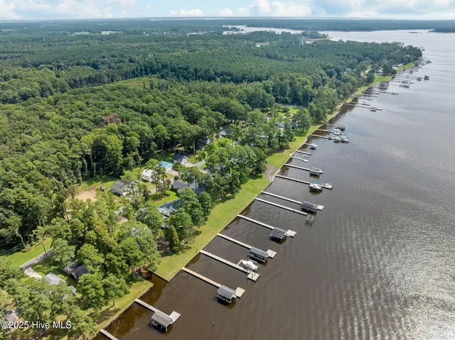 $375,000 | 645 Island View Road, Bath, NC 27808