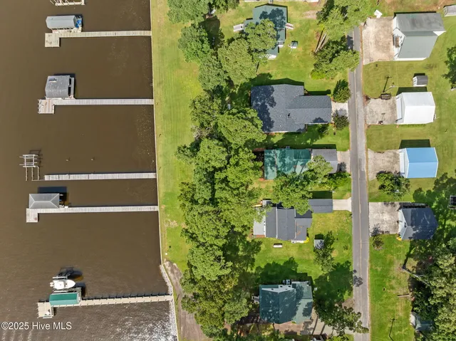 $375,000 | 645 Island View Road, Bath, NC 27808