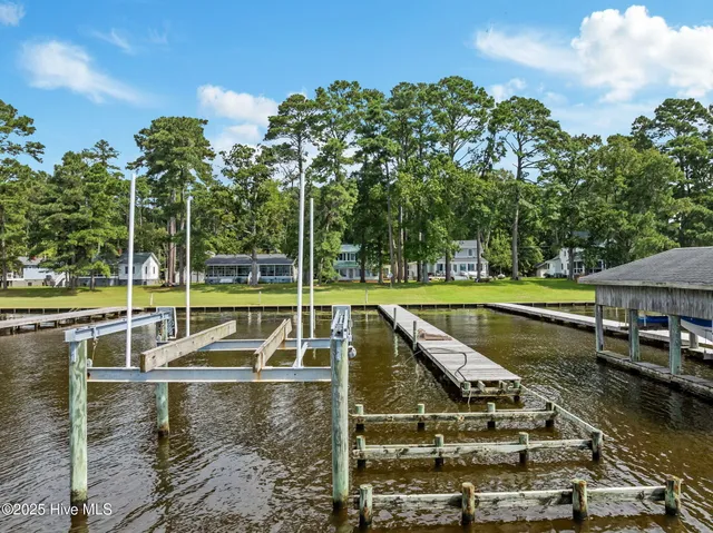 $375,000 | 645 Island View Road, Bath, NC 27808