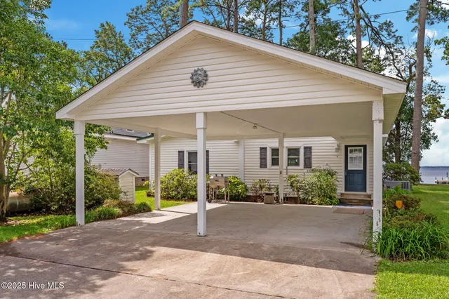 $375,000 | 645 Island View Road, Bath, NC 27808