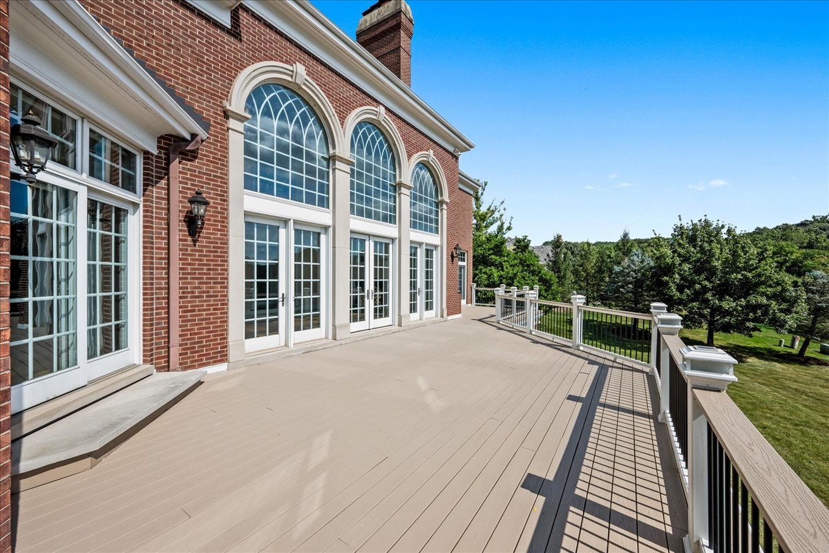 36W555 Stoneleat Road St. Charles, IL 60175 - Photo 61 of 76 Gallery Image 61