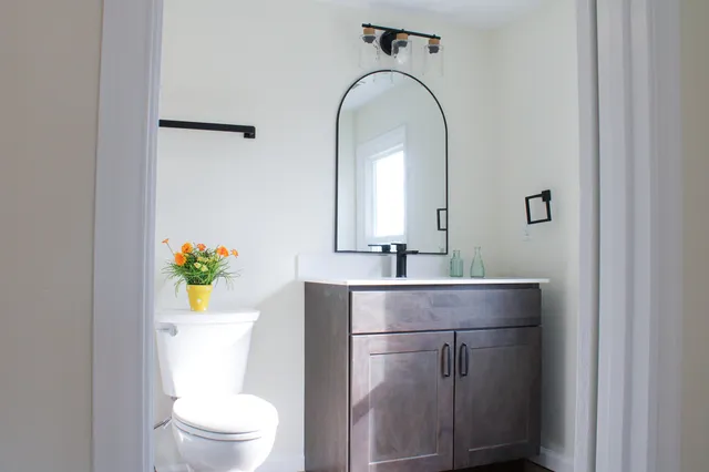 $325,000 | 802 Burwell Avenue, Staunton, VA 24401