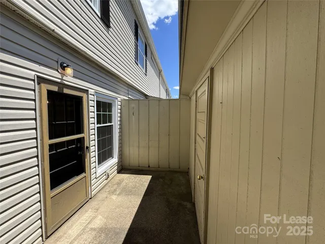 $1,950 | 5917 Quail Hollow Road, Unit A, Charlotte, NC 28210