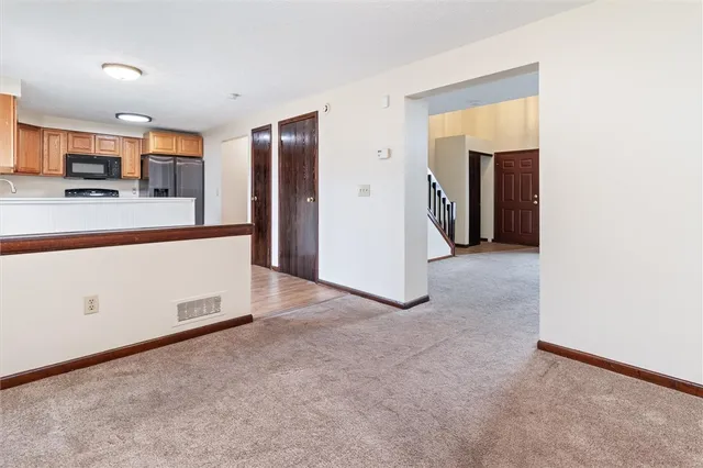 $2,000 | 1157 Genesee Street, Rochester, NY 14611