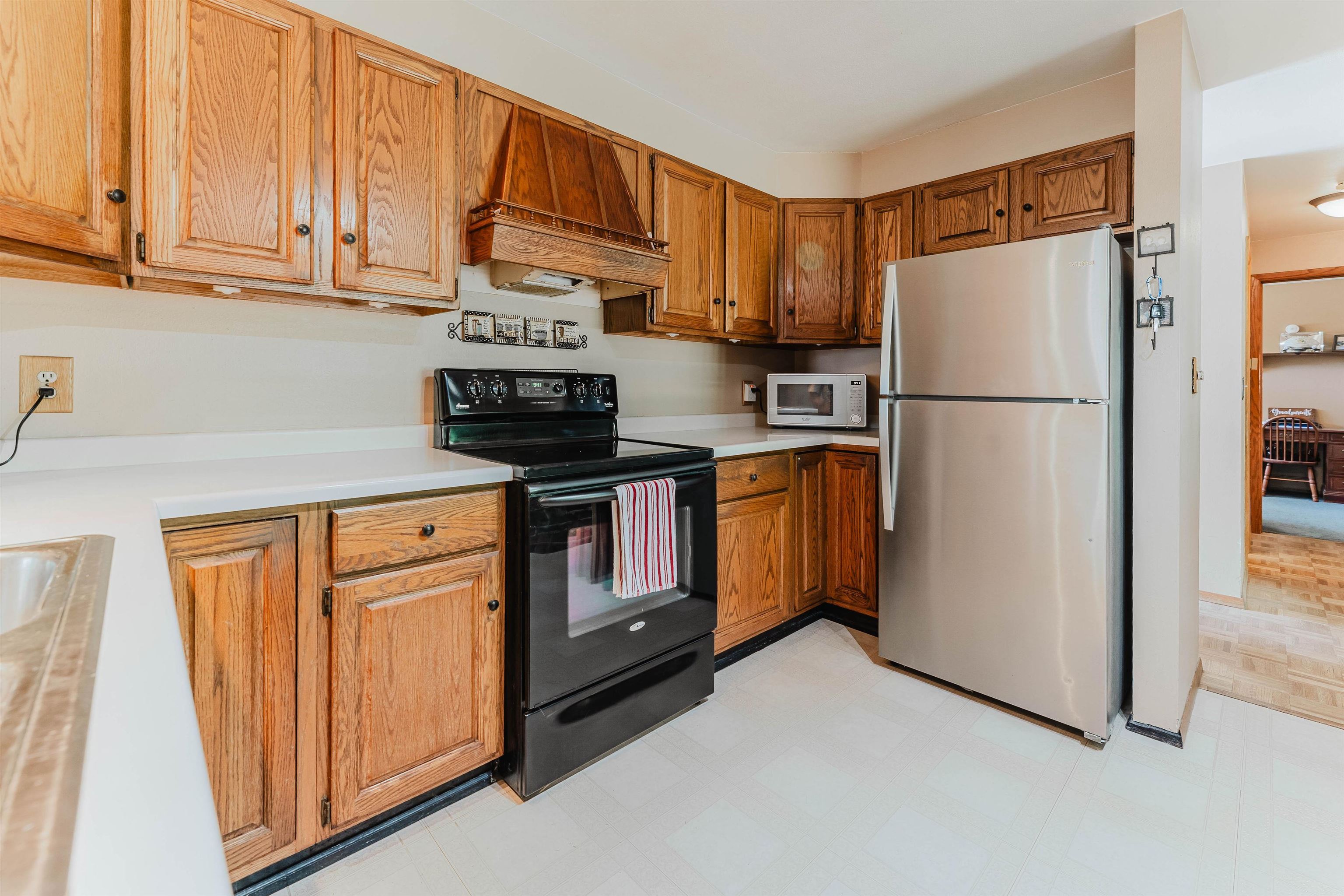 727 South Telulah Avenue Appleton, WI 54915 - Photo 10 of 33