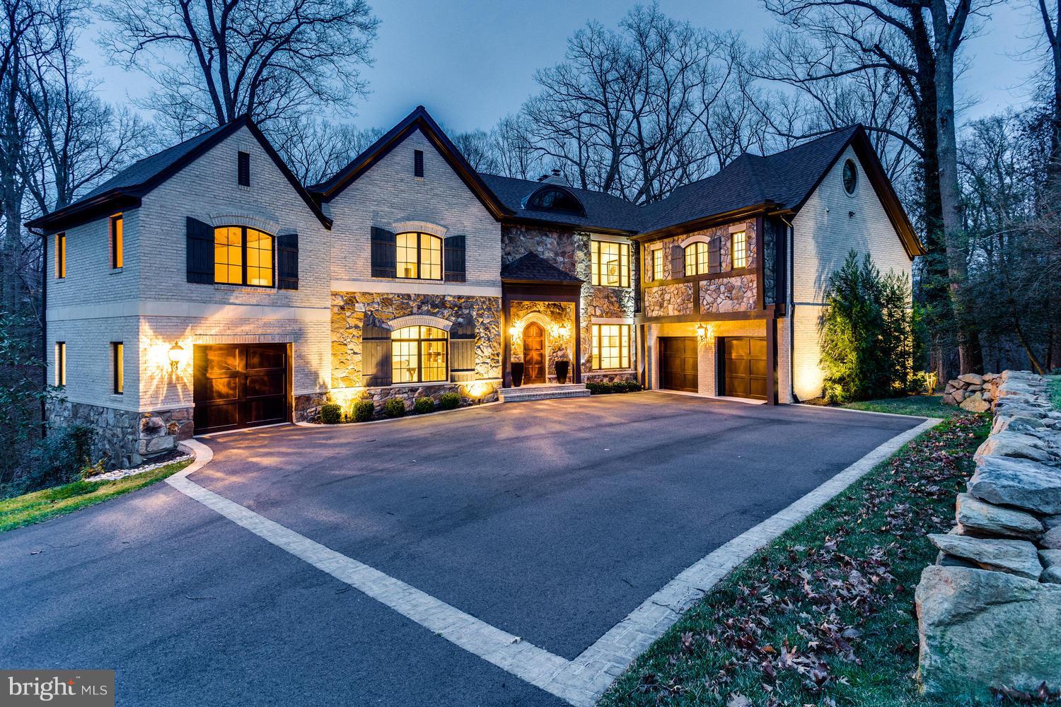 8602 Dixie Place McLean, VA 22102 - Photo 27 of 28 Exterior (Front)