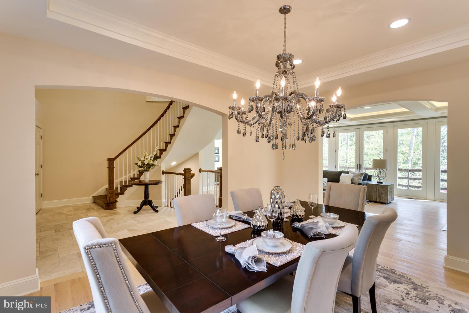 8602 Dixie Place McLean, VA 22102 - Photo 4 of 28 Dining Room