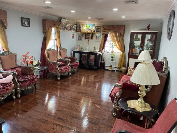 $1,449,999 | 12 Heritage Lane, Saugus, MA 01906