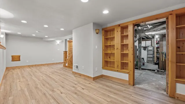 a view of an outdoor space