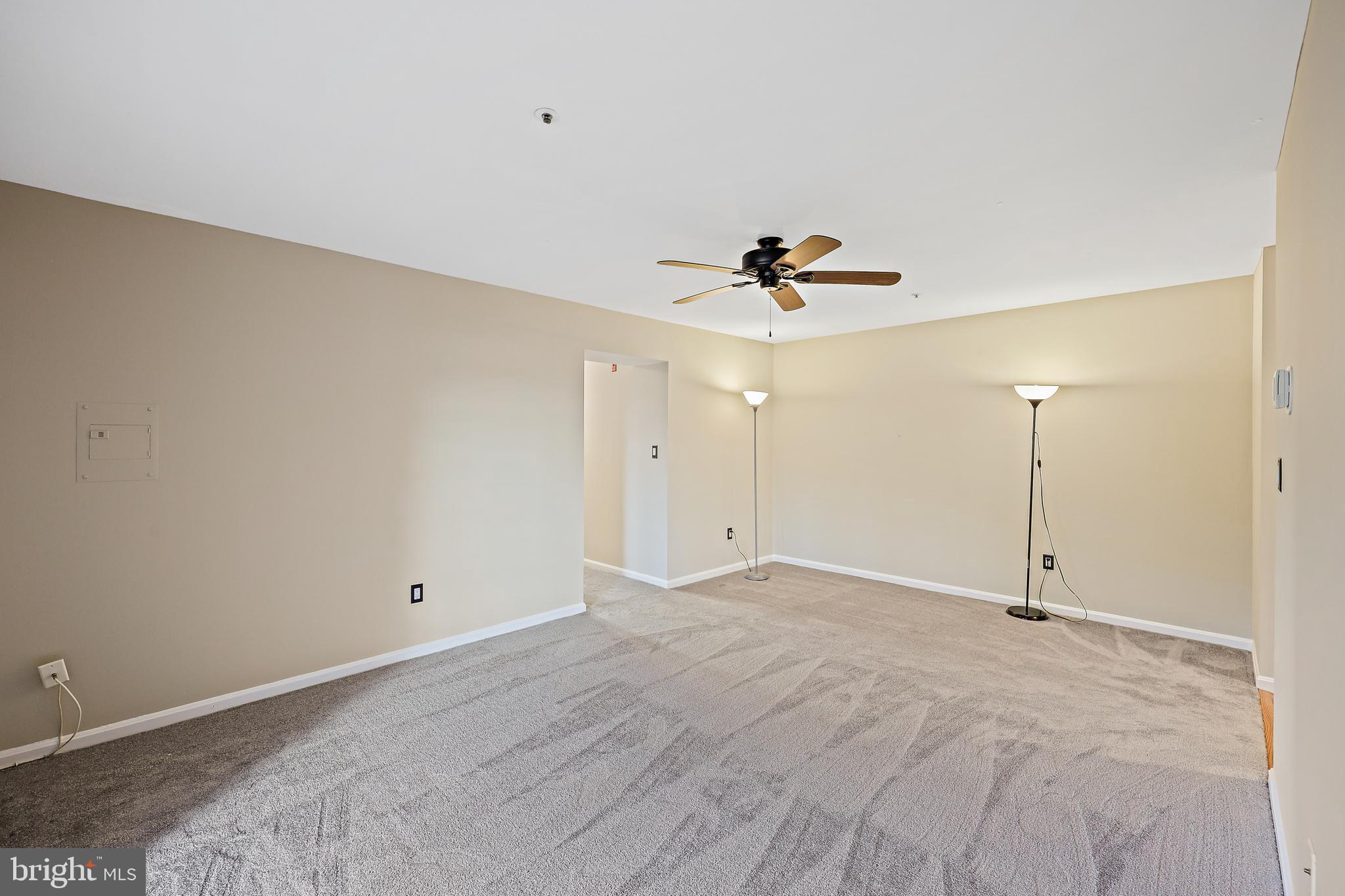 8358 Montgomery Run Road, Unit G Ellicott City, MD 21043 - Photo 14 of 38 Living room