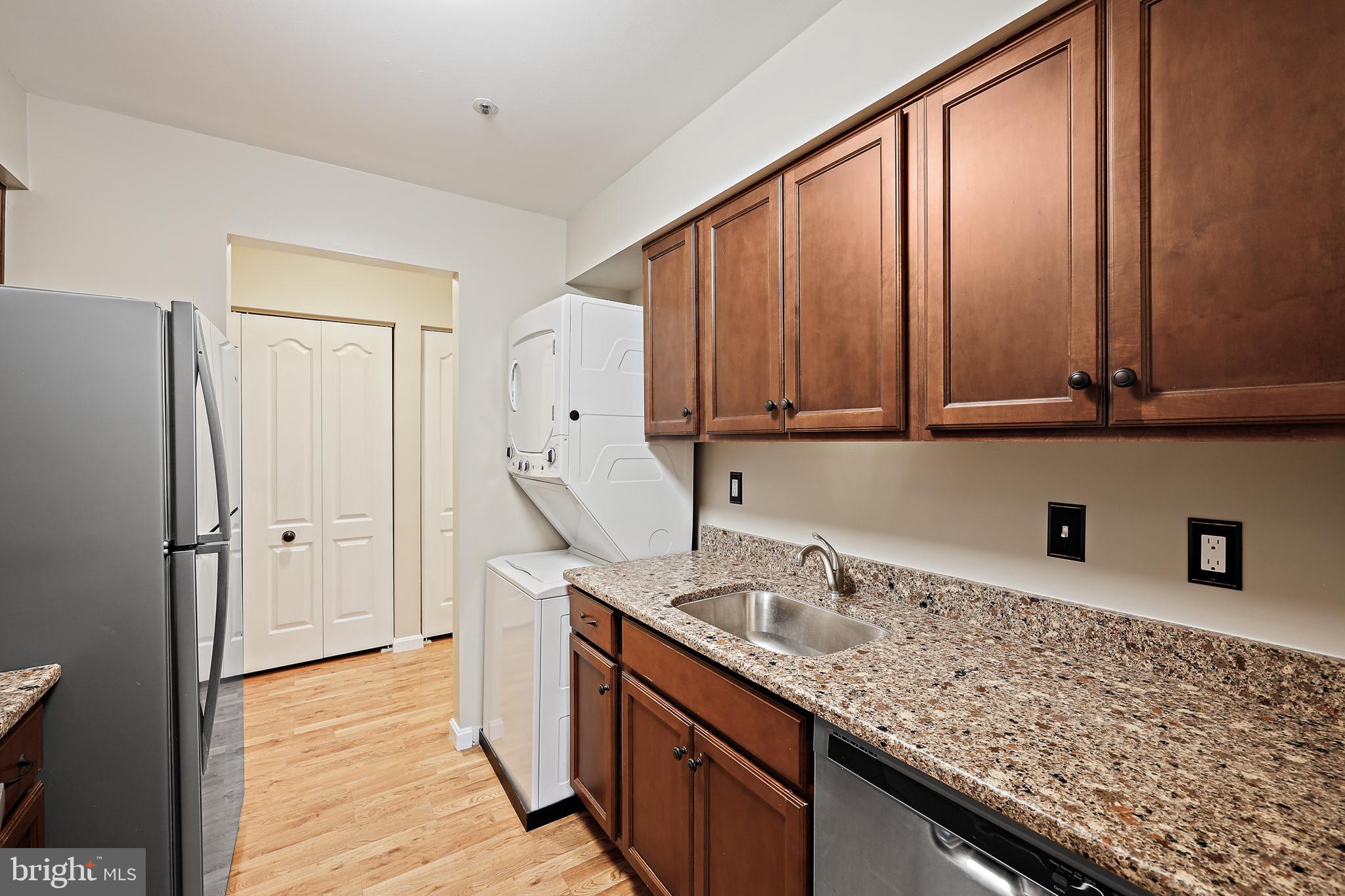 8358 Montgomery Run Road, Unit G Ellicott City, MD 21043 - Photo 3 of 38 Kitchen