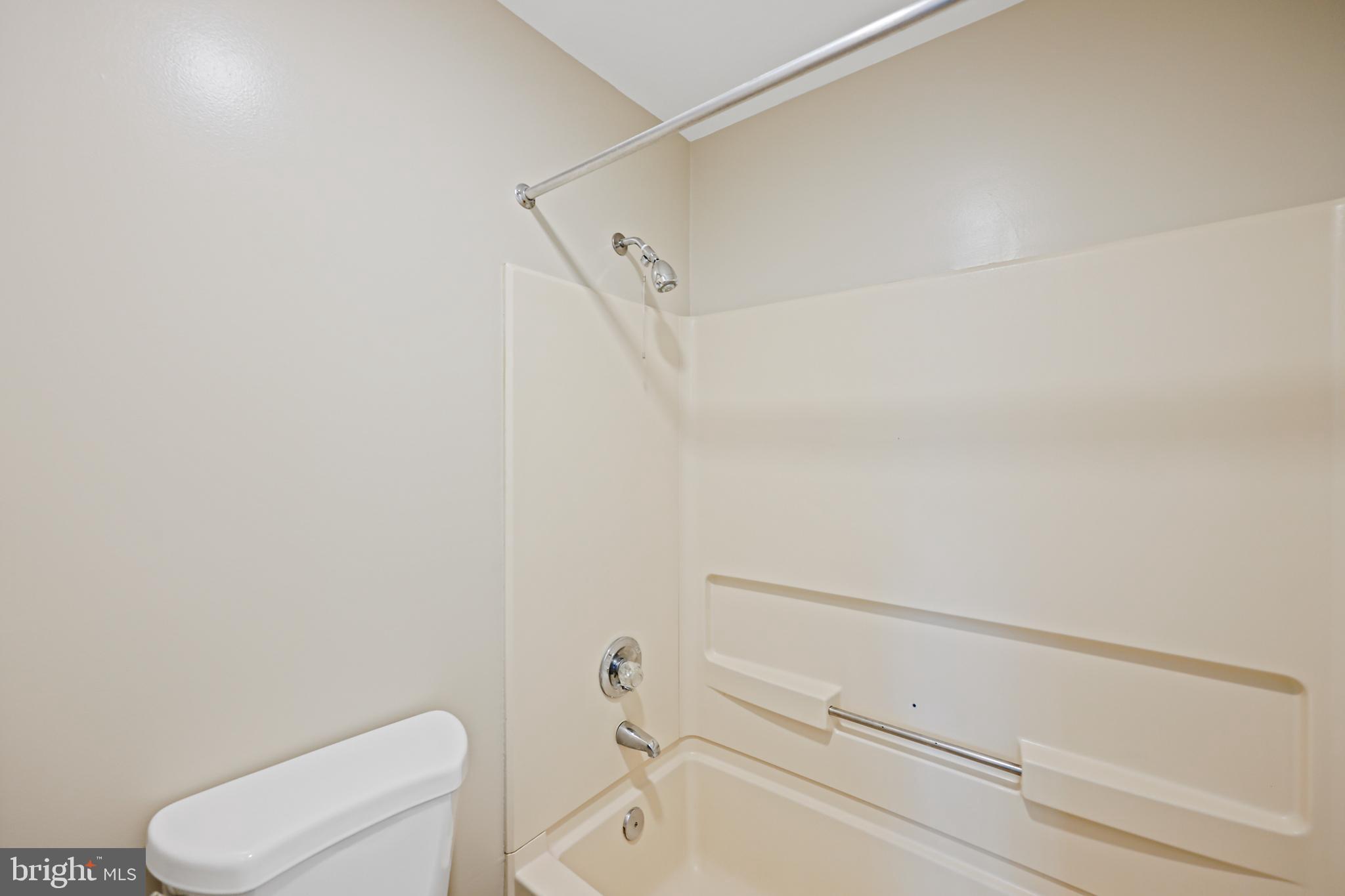 8358 Montgomery Run Road, Unit G Ellicott City, MD 21043 - Photo 34 of 38 Hall bath