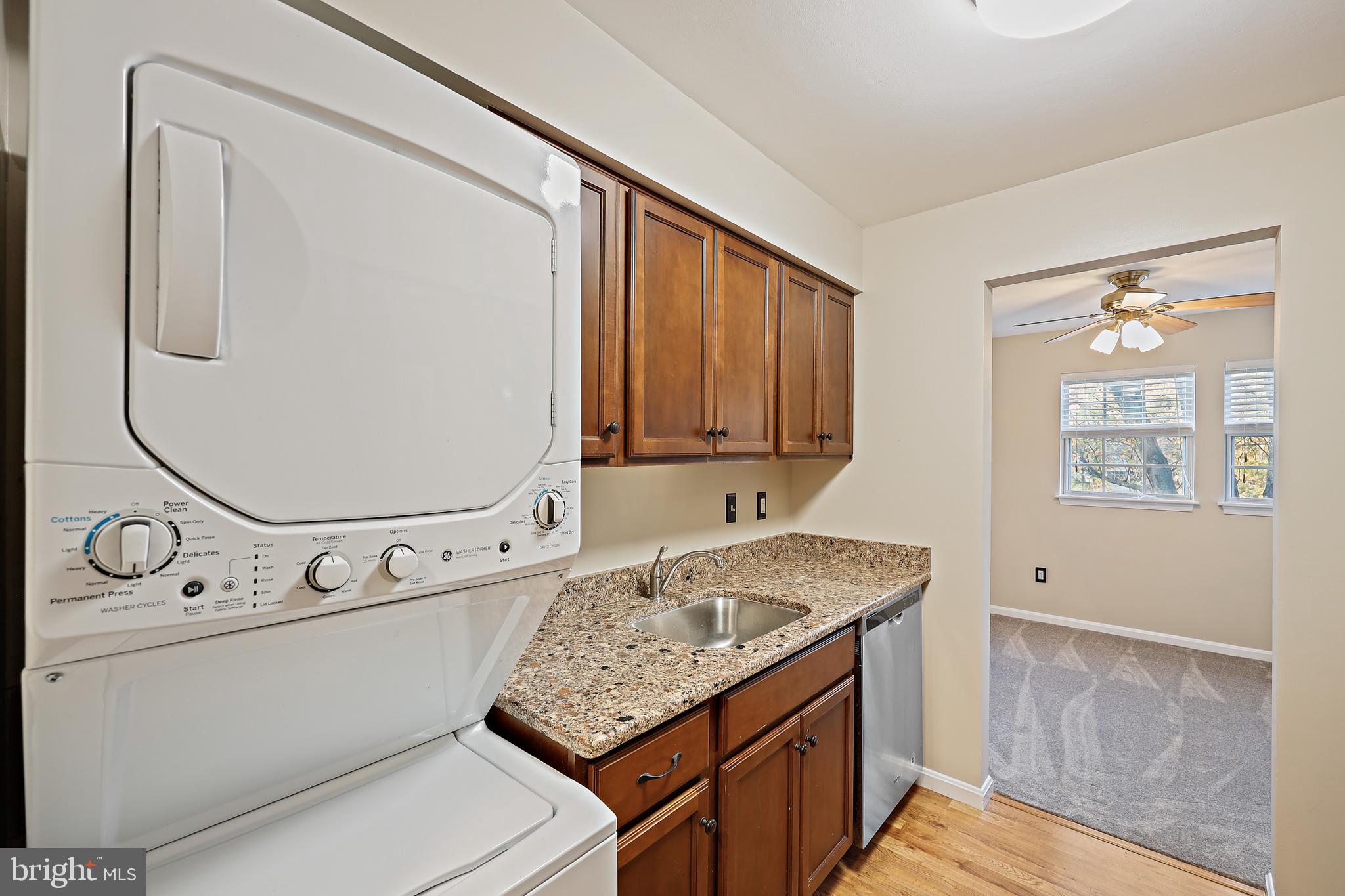 8358 Montgomery Run Road, Unit G Ellicott City, MD 21043 - Photo 5 of 38 Kitchen