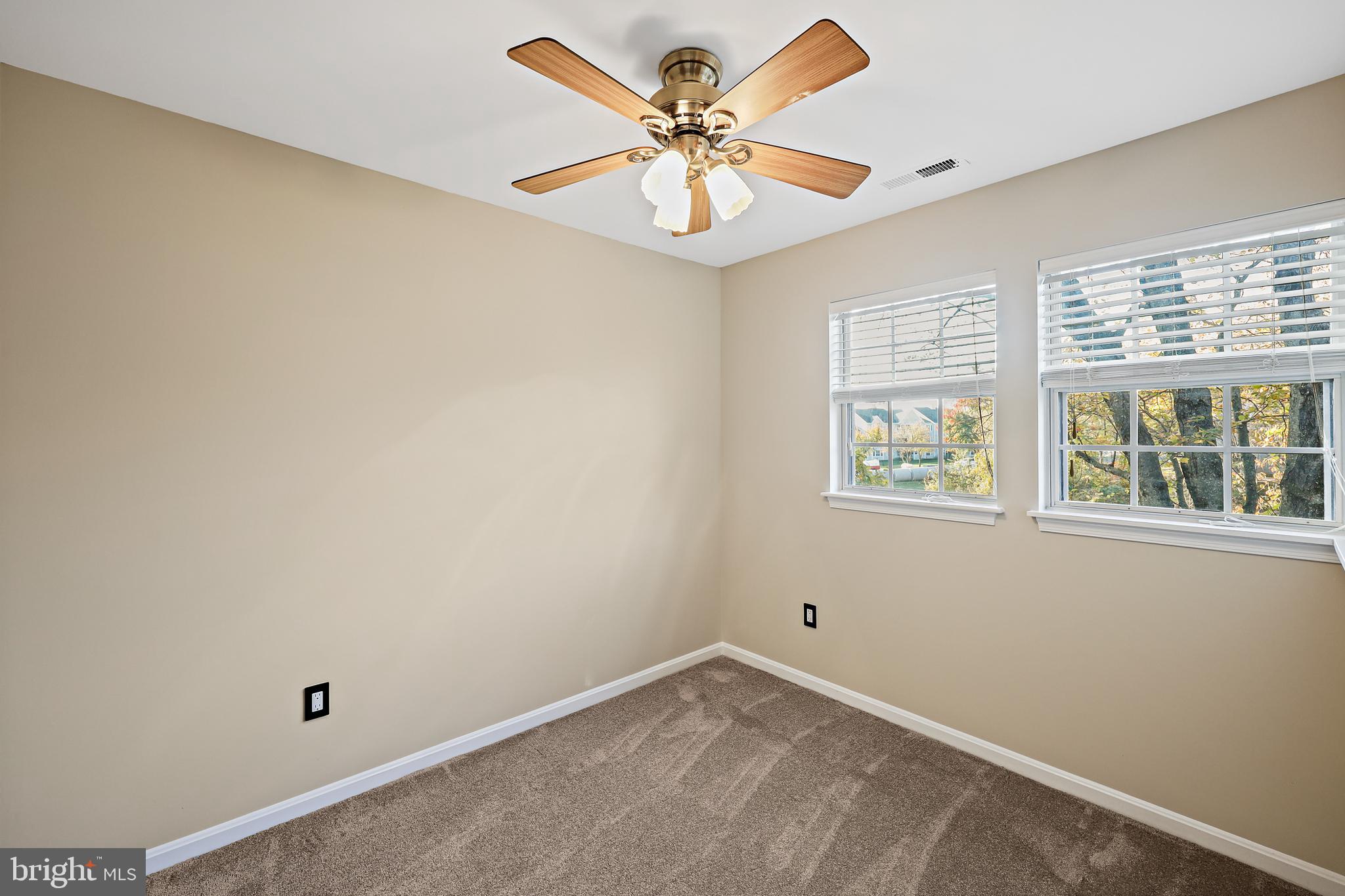 8358 Montgomery Run Road, Unit G Ellicott City, MD 21043 - Photo 7 of 38 Dining room