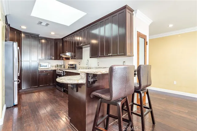 $4,995 | 17159 Kingsbury Street, Granada Hills, CA 91344