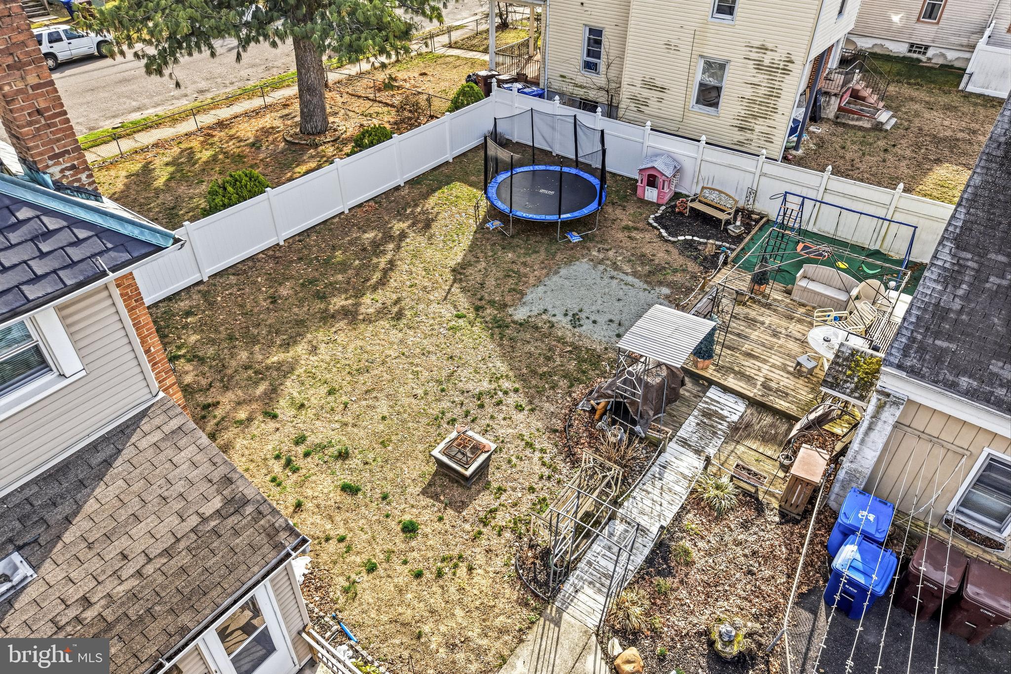 300 Delaware Avenue Riverside, NJ 08075 - Photo 39 of 86 Aerial View of Yard