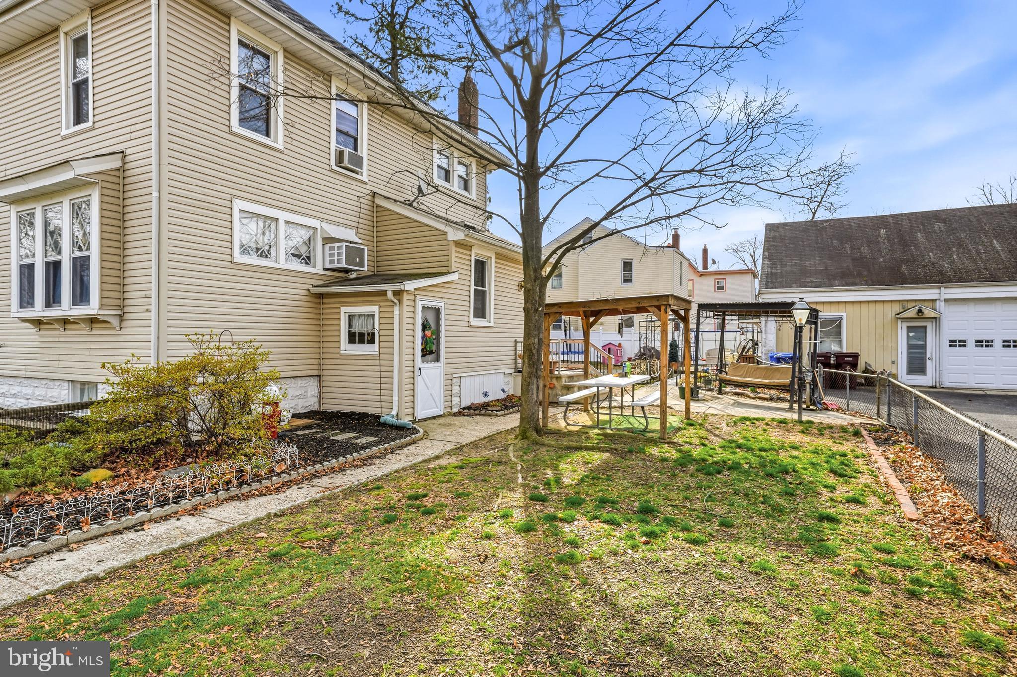 300 Delaware Avenue Riverside, NJ 08075 - Photo 41 of 86 Backyard