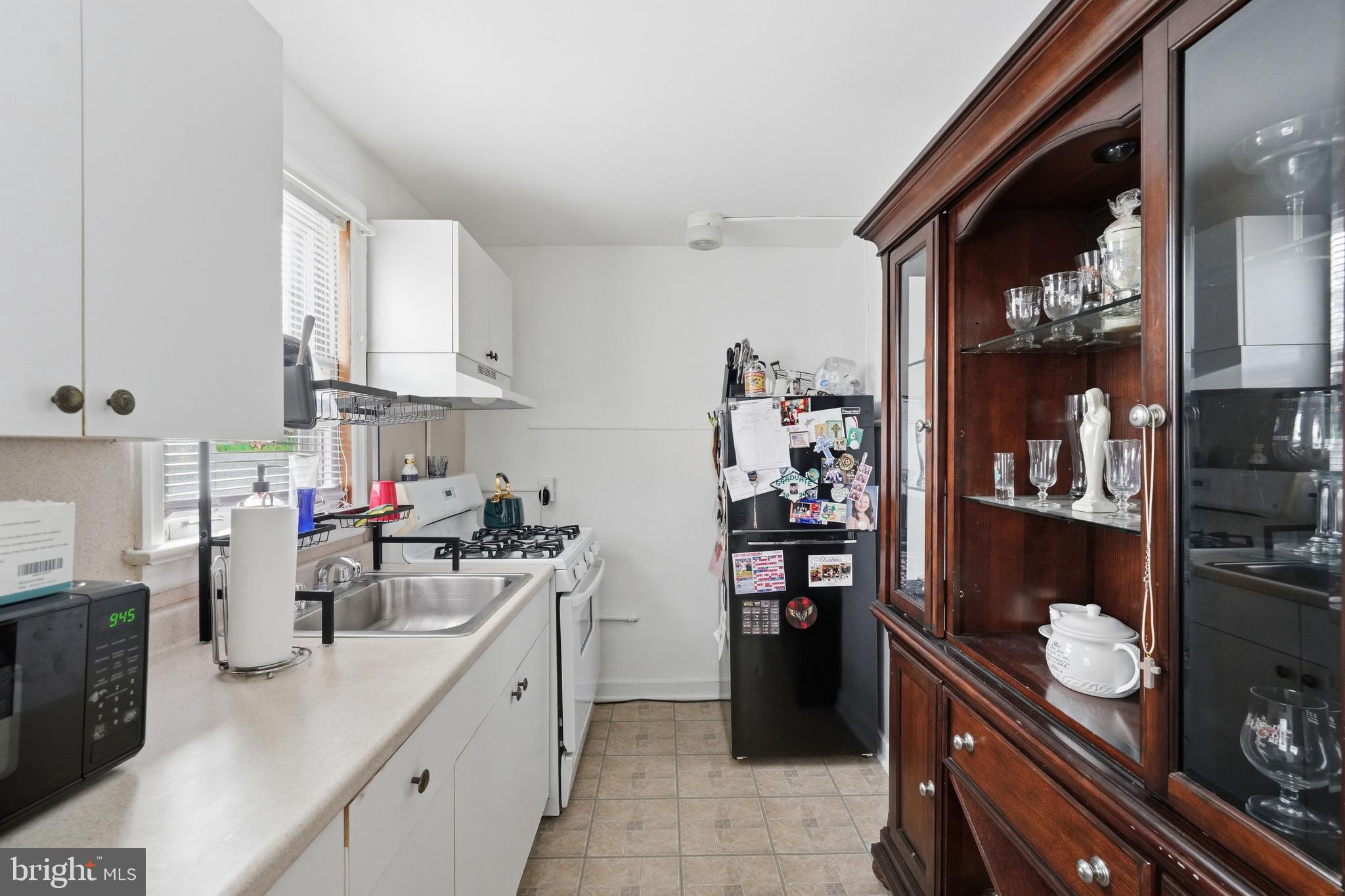 300 Delaware Avenue Riverside, NJ 08075 - Photo 83 of 86 Unit B Kitchen